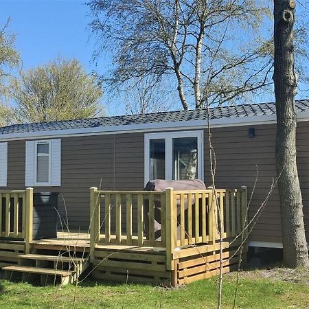 Bj Chalets - De Rug 3 - Vakantiepark Lauwersoog - Luxe Chalet Met Vaatwasser En Inloopkast! Vroege Incheck! Met Airco! Exterior foto